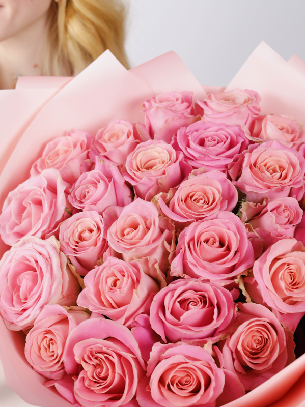 БУКЕТ 25 РОЗ HERMOSA БУКЕТ 25 РОЗ HERMOSA