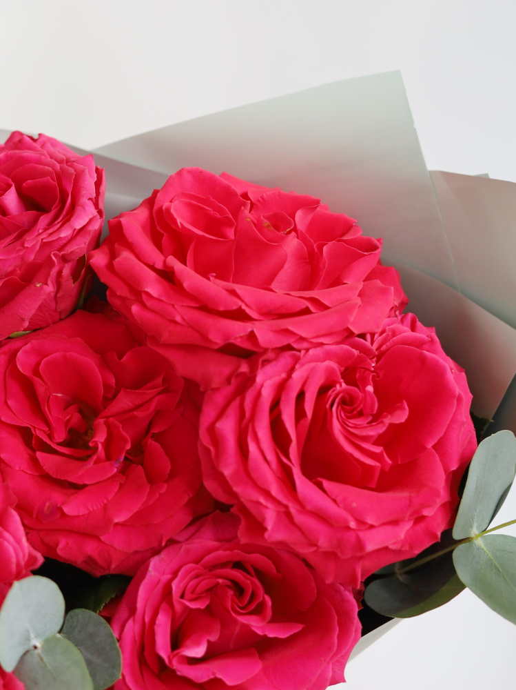 БУКЕТ 7 ПИОНОВИДНЫХ РОЗ